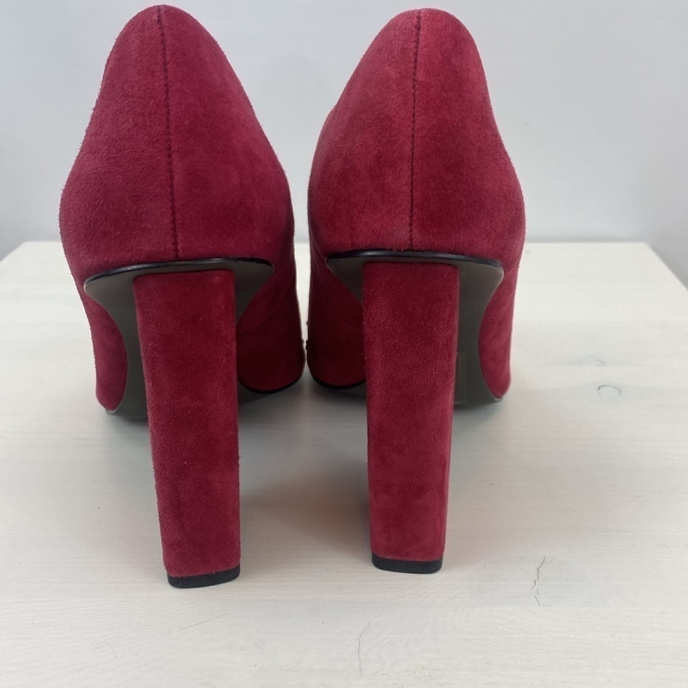 NWOT Halston Raspberry Suede Laurel Heels with Pointed Toe - Picture 7 of 11